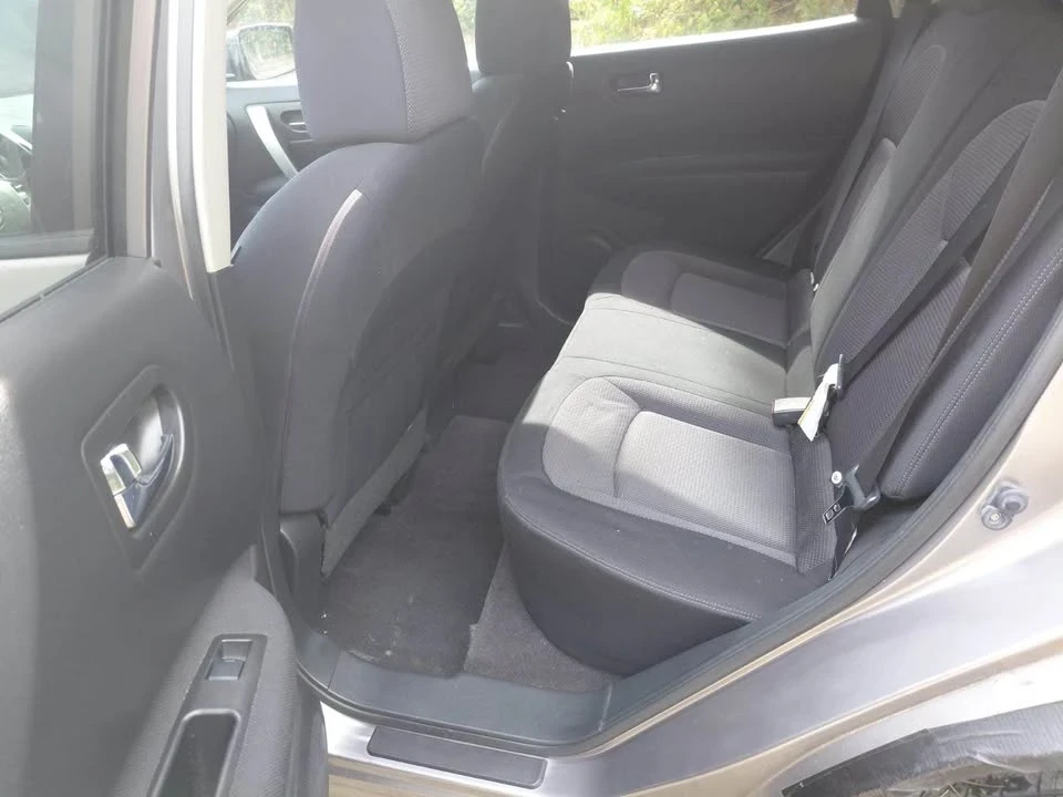 2009 Nissan Rogue - Image 9 of 15