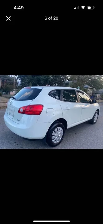 2009 Nissan Rogue - Image 2 of 11