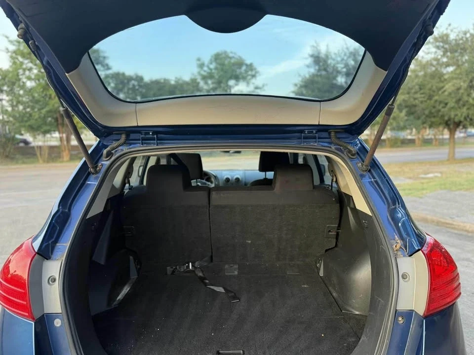 2009 Nissan Rogue - Image 11 of 13