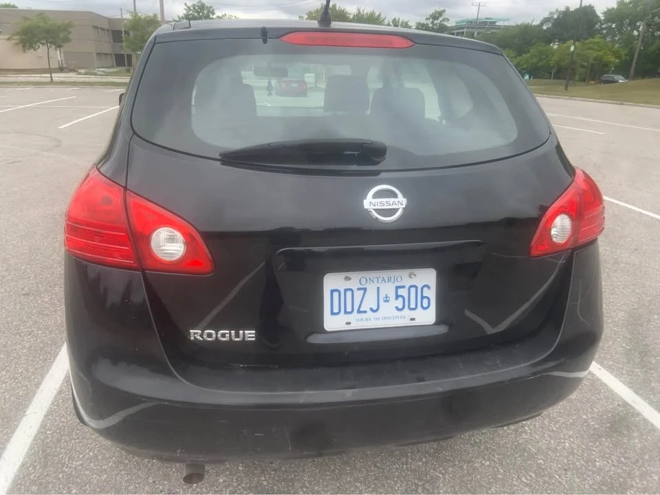 2009 Nissan Rogue - Image 2 of 8
