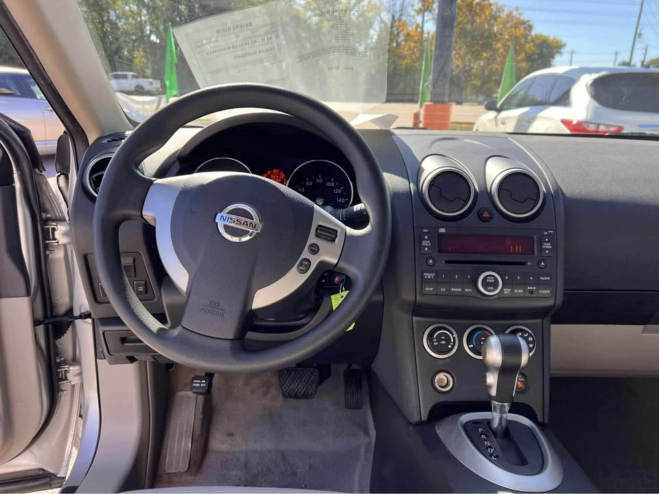 2009 Nissan Rogue - Image 8 of 11