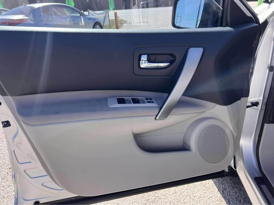 2009 Nissan Rogue - Image 11 of 11