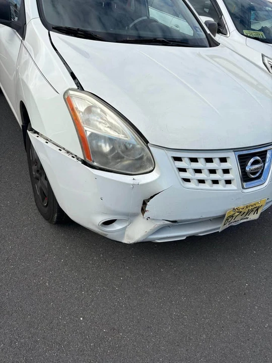 2009 Nissan Rogue - Image 3 of 11