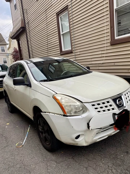 2009 Nissan Rogue - Image 10 of 11