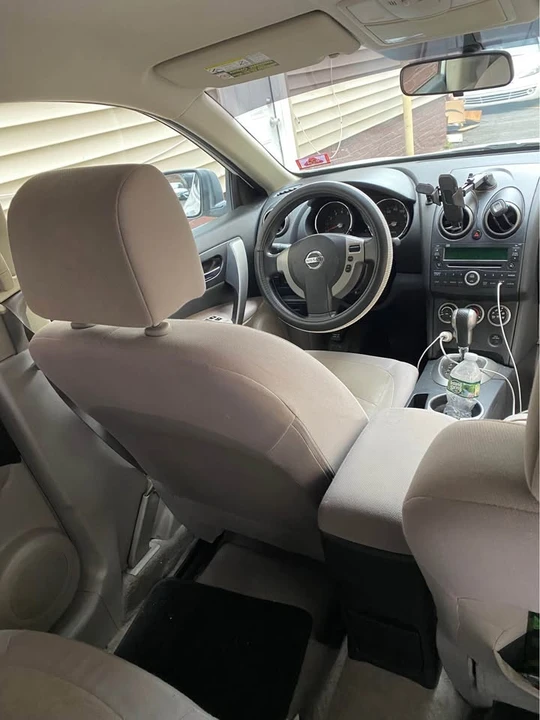 2009 Nissan Rogue - Image 7 of 11