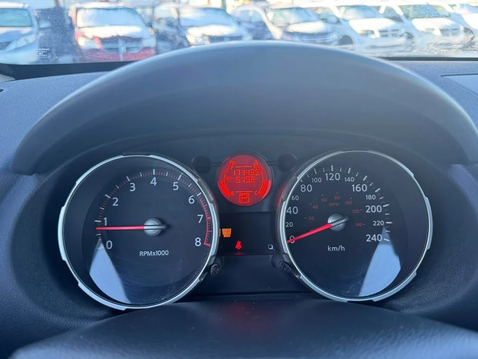 2009 Nissan Rogue - Image 11 of 19