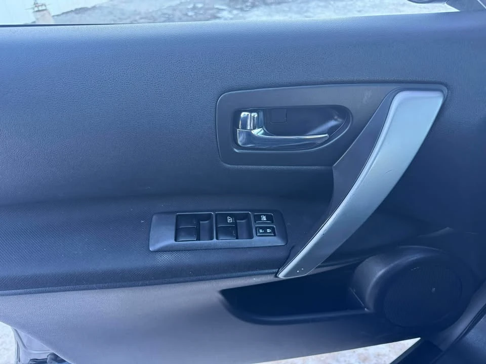 2009 Nissan Rogue - Image 16 of 19