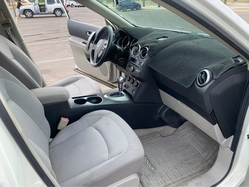 2009 Nissan Rogue - Image 8 of 10