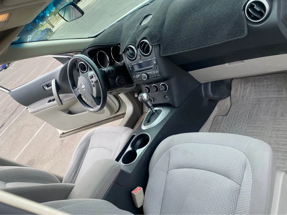2009 Nissan Rogue - Image 7 of 10