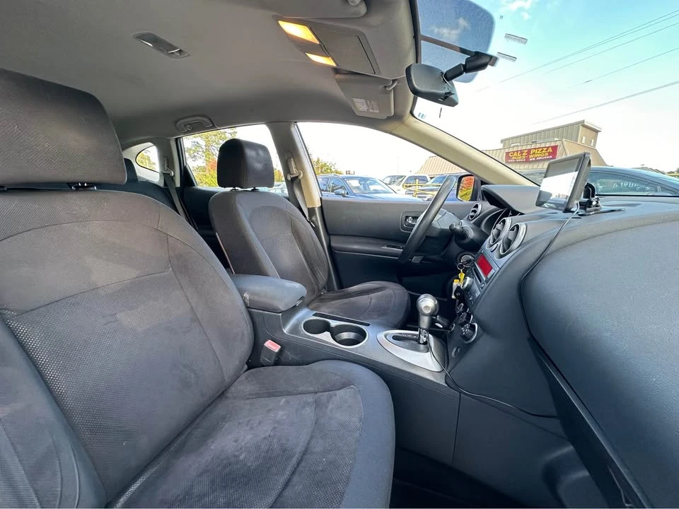 2009 Nissan Rogue - Image 14 of 18