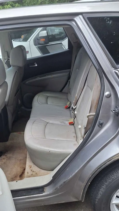 2009 Nissan Rogue - Image 12 of 20