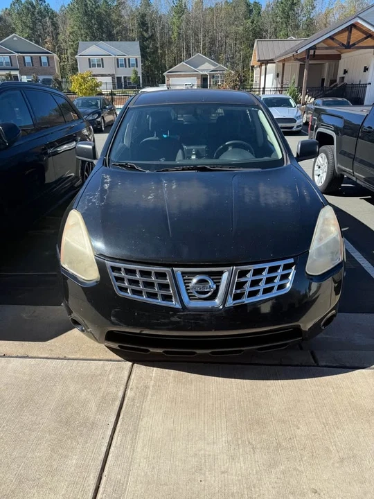 2009 Nissan Rogue - Image 2 of 6