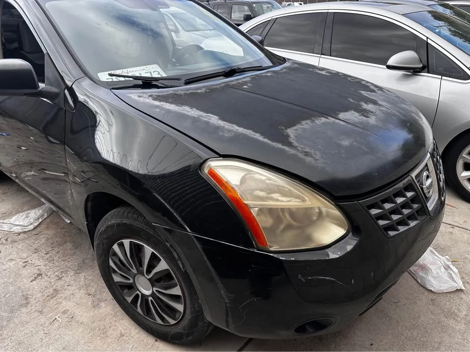 2009 Nissan Rogue - Image 2 of 5