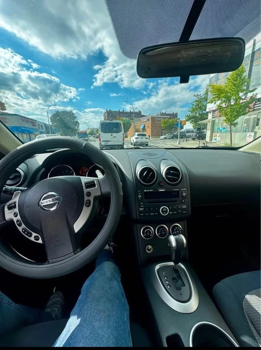 2009 Nissan Rogue - Image 6 of 7
