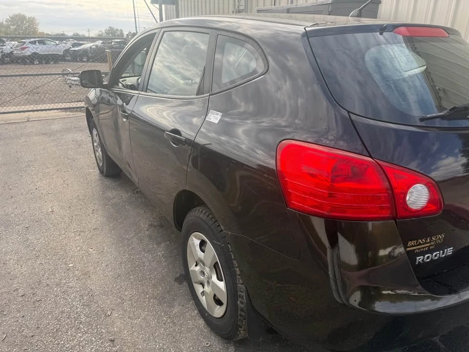 2009 Nissan Rogue - Image 7 of 12
