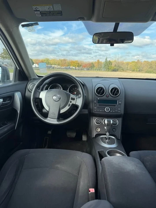 2009 Nissan Rogue - Image 11 of 12