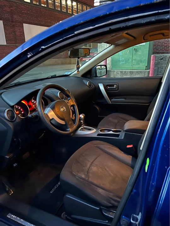 2009 Nissan Rogue - Image 9 of 10
