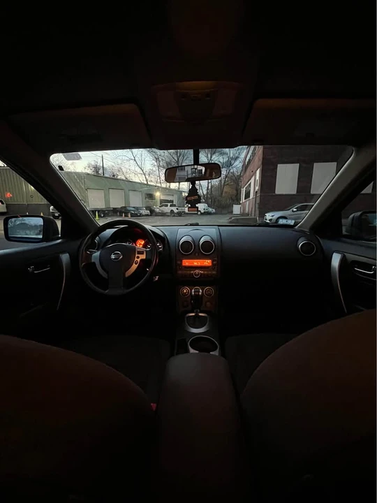 2009 Nissan Rogue - Image 8 of 10