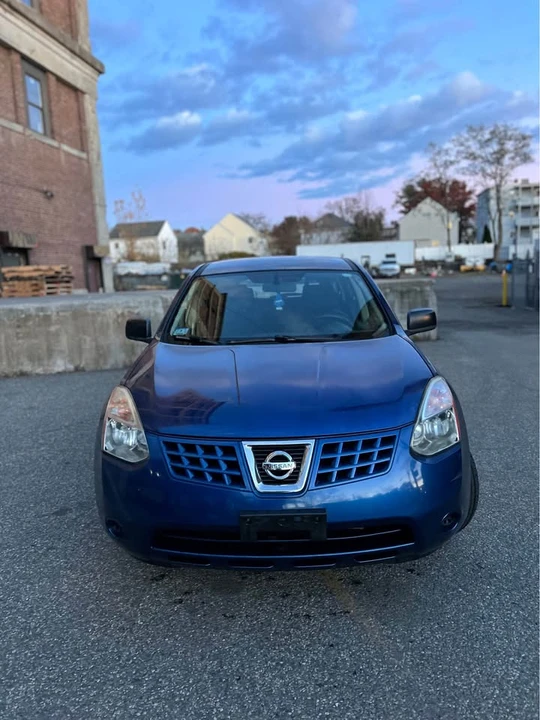 2009 Nissan Rogue - Image 2 of 10