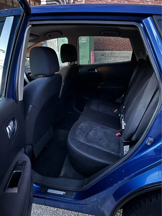 2009 Nissan Rogue - Image 7 of 10