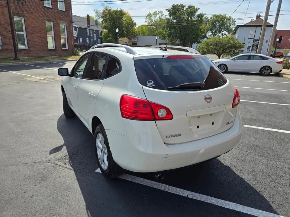 2009 Nissan Rogue - Image 10 of 18