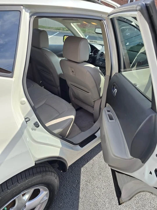 2009 Nissan Rogue - Image 9 of 18