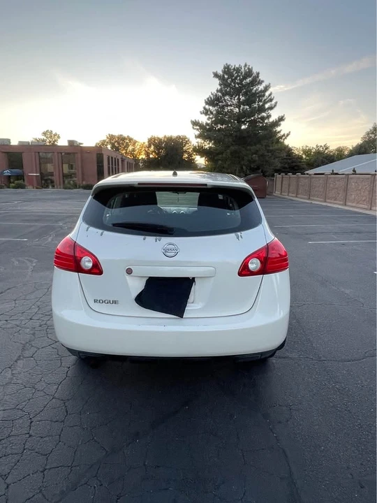 2009 Nissan Rogue - Image 3 of 12