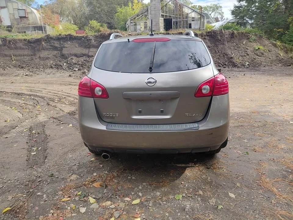 2009 Nissan Rogue - Image 4 of 8