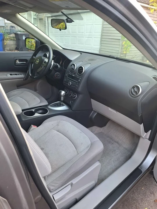 2009 Nissan Rogue - Image 3 of 10