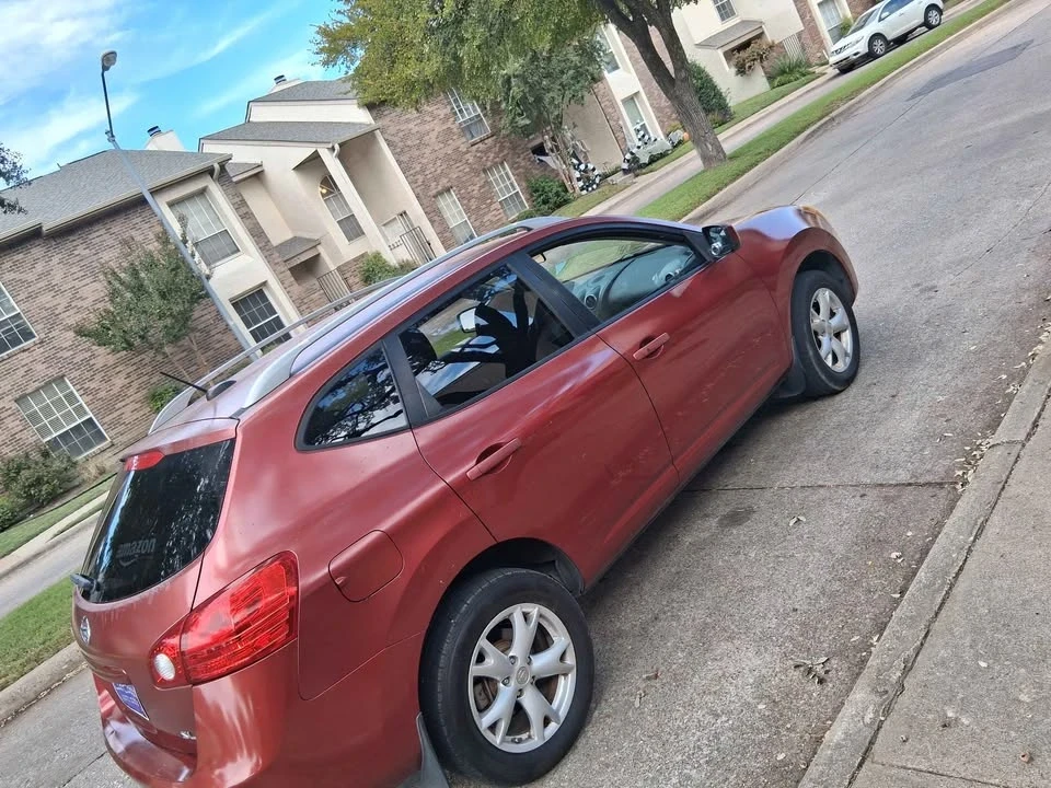 2009 Nissan Rogue - Image 5 of 11