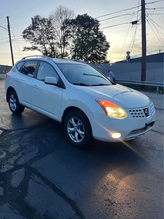 2009 Nissan Rogue - Image 3 of 18