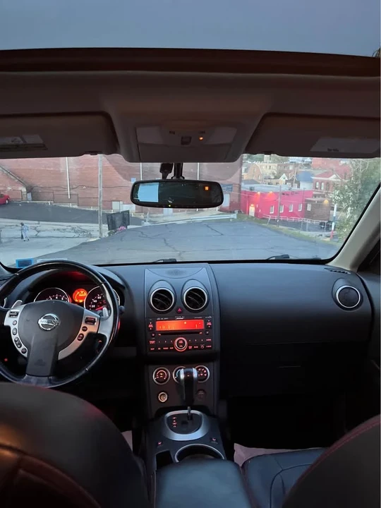 2009 Nissan Rogue - Image 7 of 18