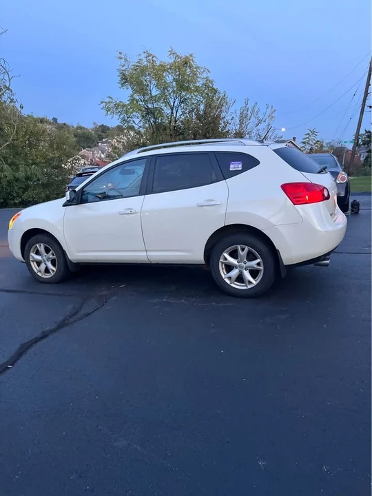 2009 Nissan Rogue - Image 13 of 18