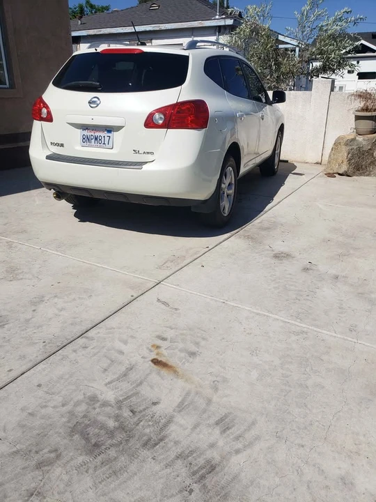 2009 Nissan Rogue - Image 2 of 13