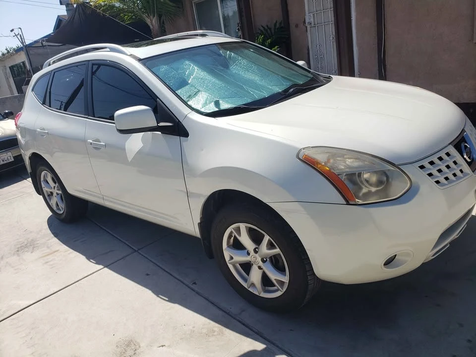 2009 Nissan Rogue - Image 8 of 13