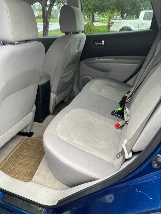 2009 Nissan Rogue - Image 12 of 17