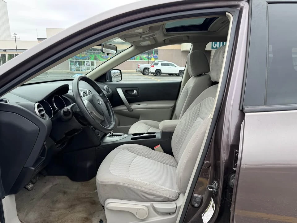 2009 Nissan Rogue - Image 8 of 20