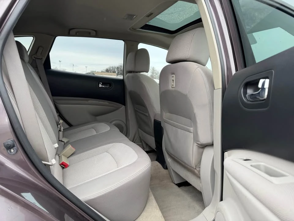 2009 Nissan Rogue - Image 10 of 20