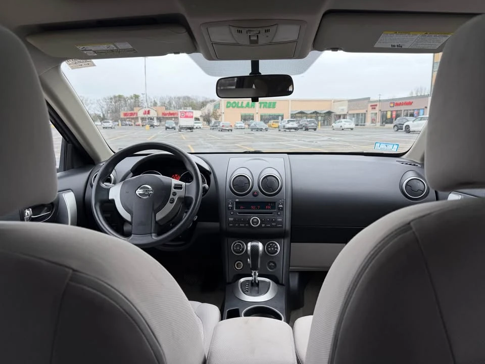 2009 Nissan Rogue - Image 11 of 20