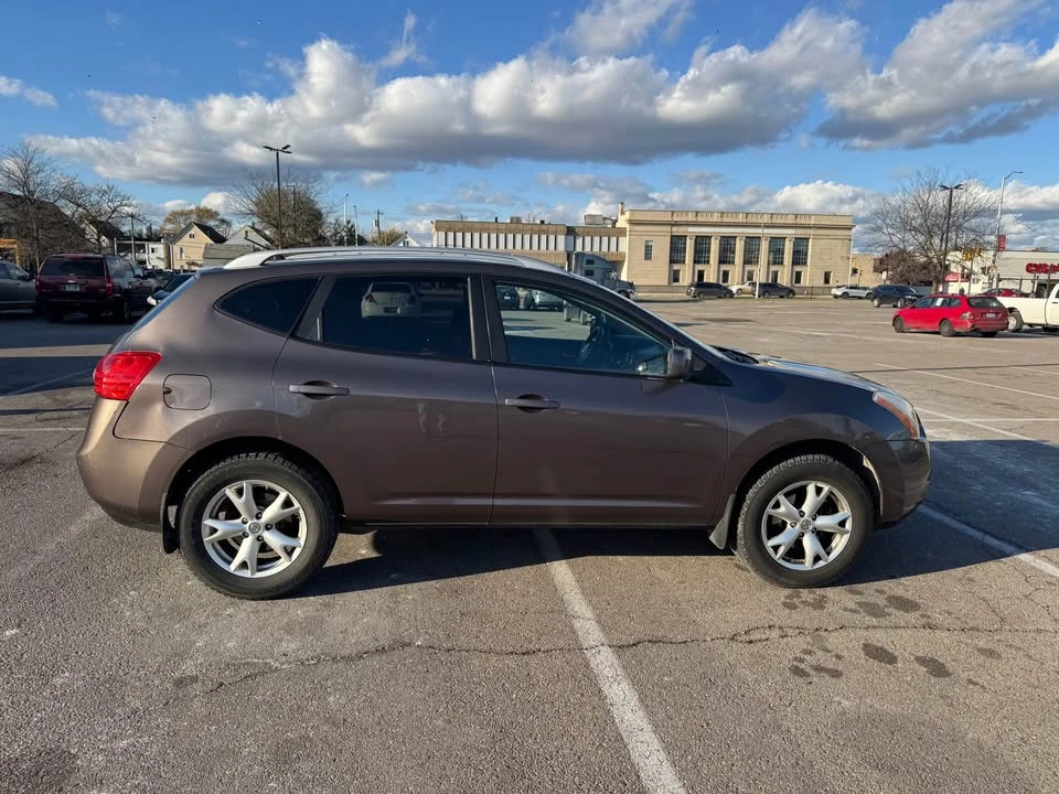 2009 Nissan Rogue - Image 5 of 10