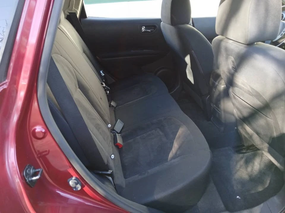 2009 Nissan Rogue - Image 11 of 17
