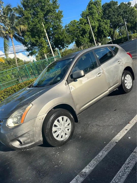 2009 Nissan Rogue - Image 8 of 14