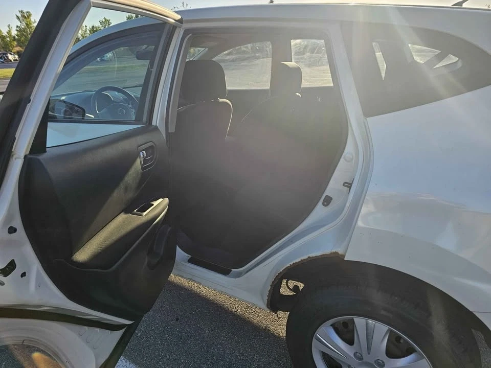 2009 Nissan Rogue - Image 9 of 14