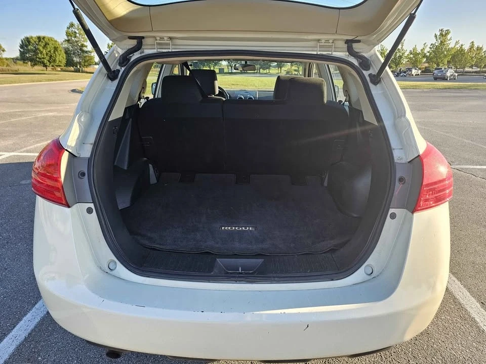 2009 Nissan Rogue - Image 10 of 14