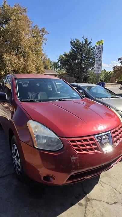2009 Nissan Rogue - Image 2 of 7