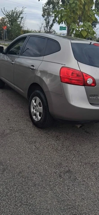 2009 Nissan Rogue - Image 3 of 7