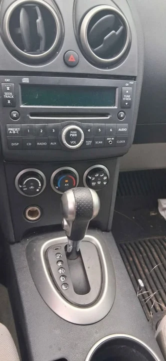 2009 Nissan Rogue - Image 6 of 7