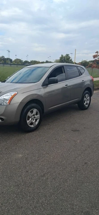 2009 Nissan Rogue - Image 2 of 7