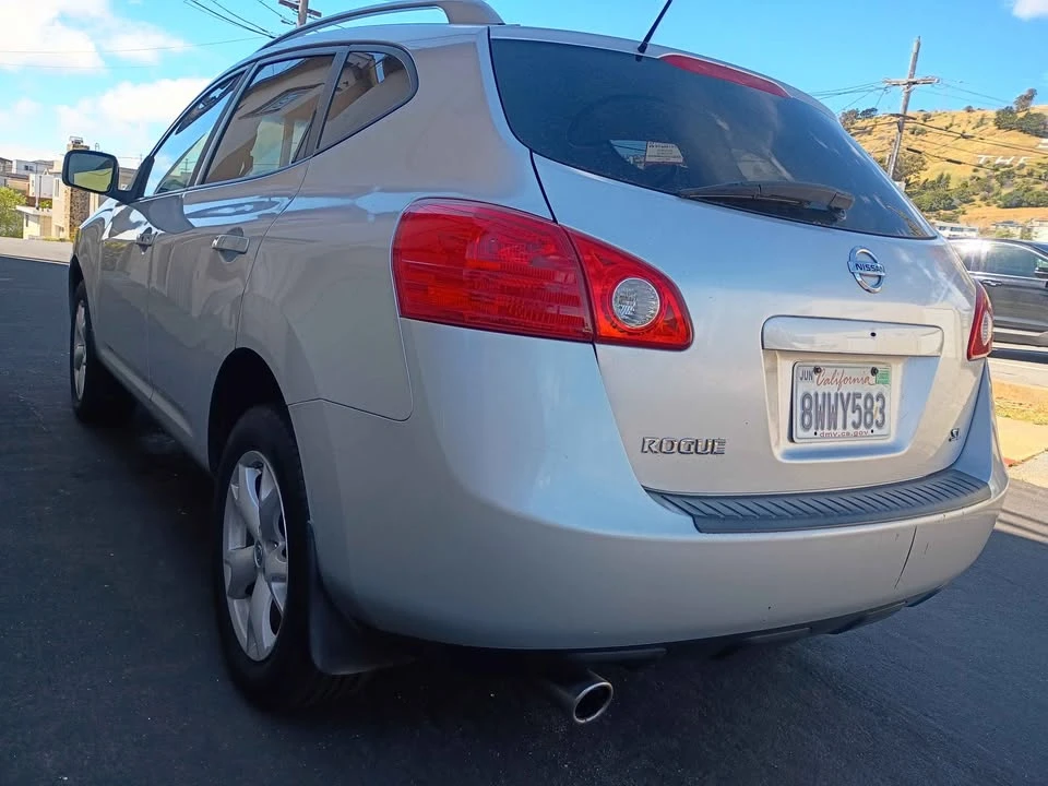 2009 Nissan Rogue - Image 4 of 10