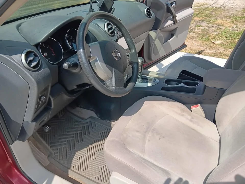 2009 Nissan Rogue - Image 6 of 14